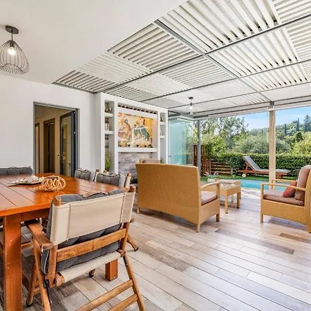 Oras Corfu Dionisos By ヴィラ