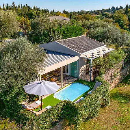 빌라 Oras Corfu Dionisos By